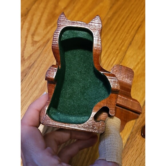 Vintage Wooden Cat Shaped Puzzle Trinket Box, 2.5" 4.5" x 4" - Picture 4 of 11